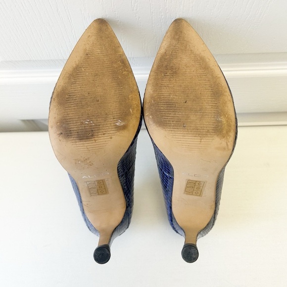 Aldo Blue Leather Snakeskin Pattern High Heels Pointed Toe Stilettos Size 7.5 - Picture 11 of 16